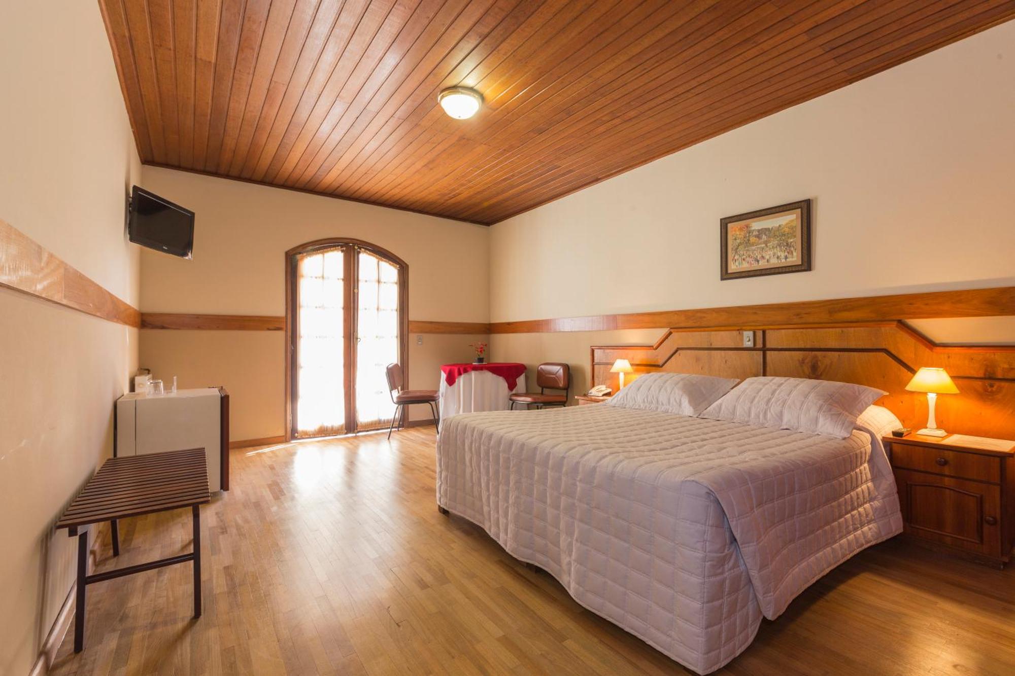 Hotel Leao Da Montanha Campos do Jordao Exterior photo