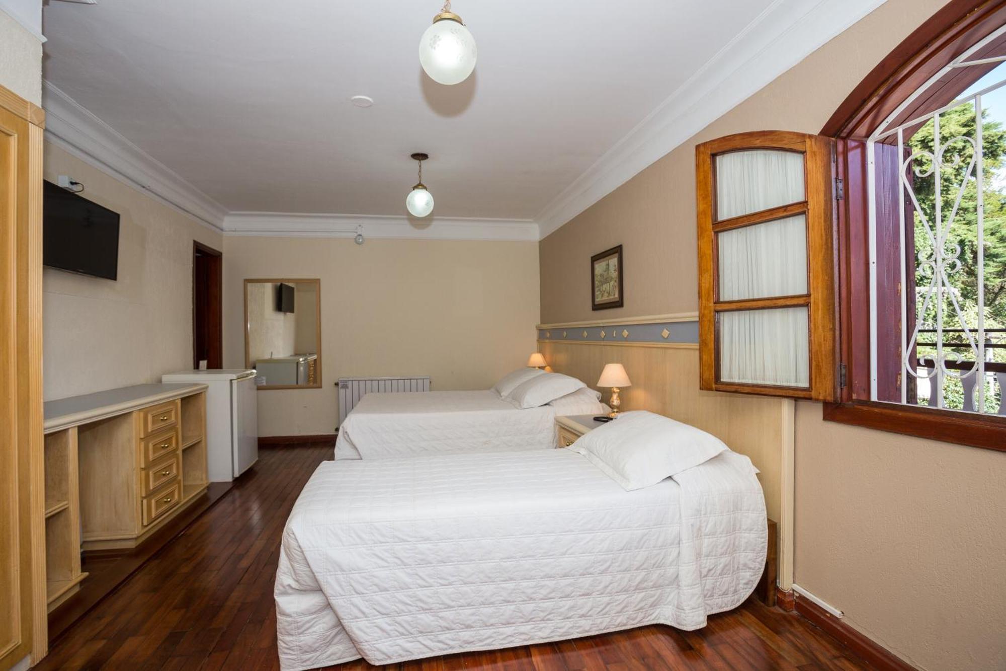 Hotel Leao Da Montanha Campos do Jordao Exterior photo