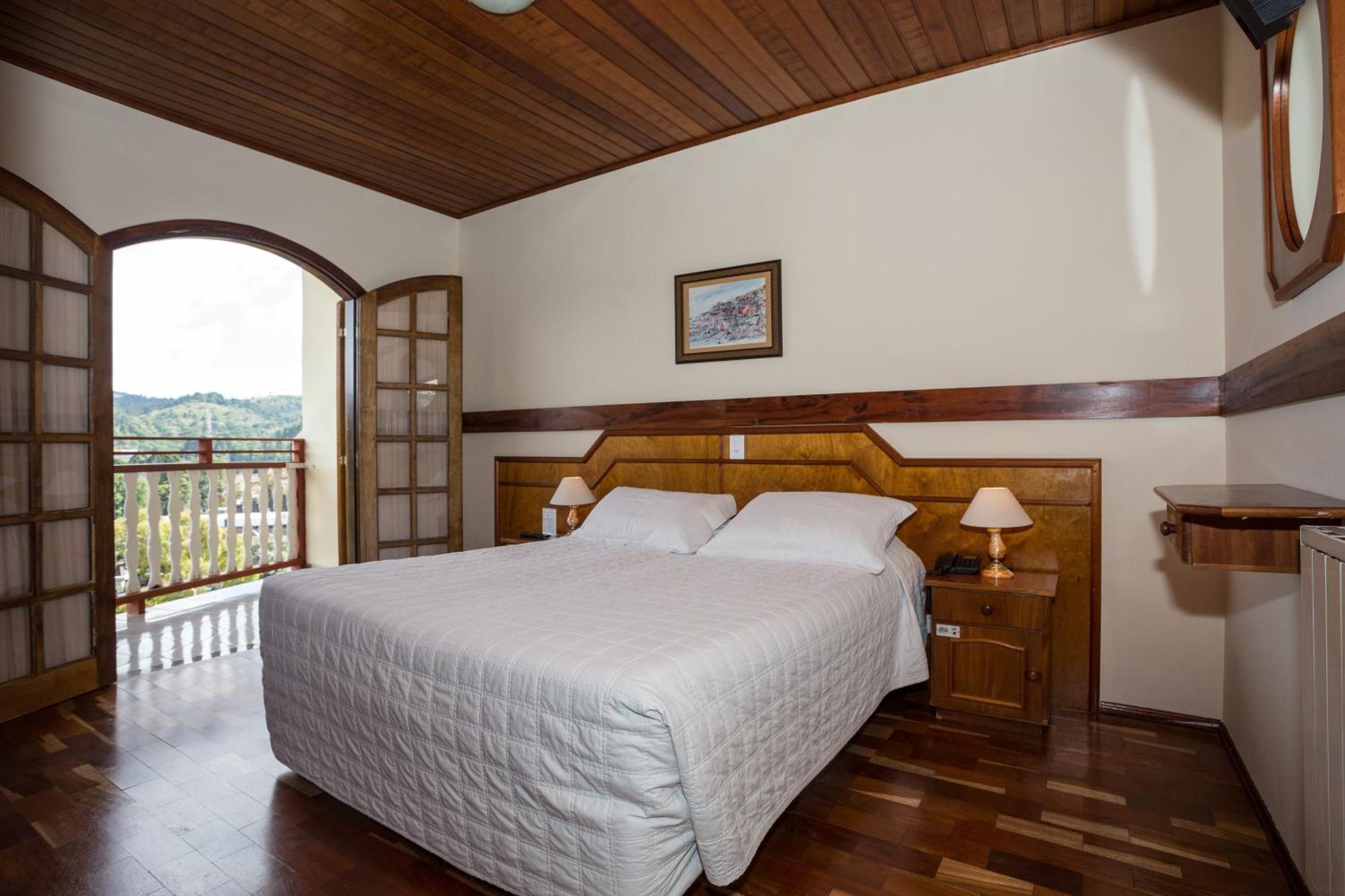 Hotel Leao Da Montanha Campos do Jordao Exterior photo