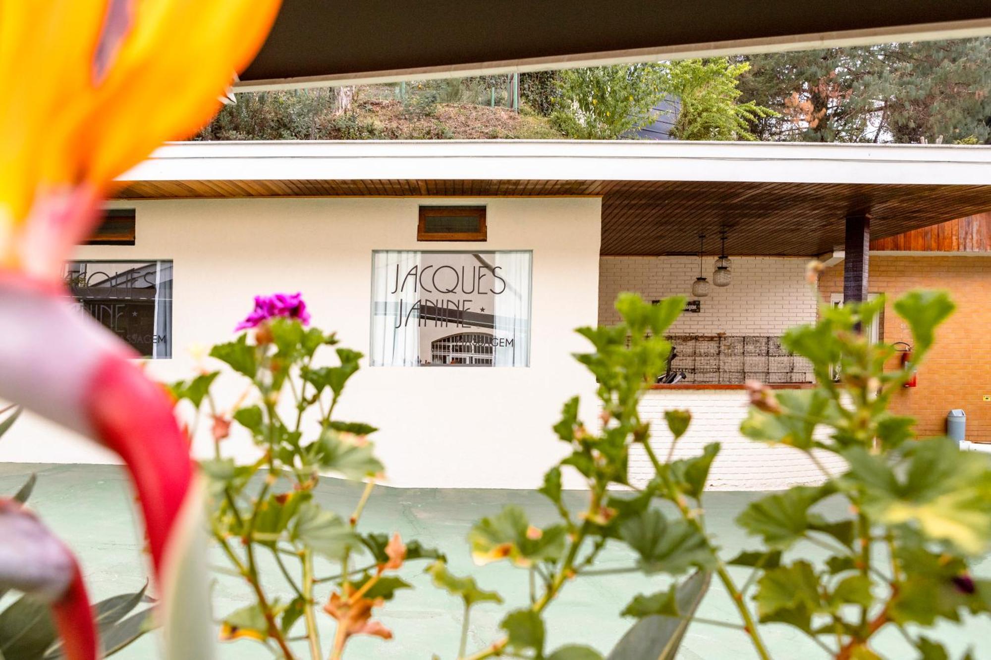 Hotel Leao Da Montanha Campos do Jordao Exterior photo